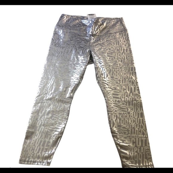 Fabletics High Waisted  POWERHOLD 7/8 Pant 1X Silver Allover Logo Active - Picture 2 of 6